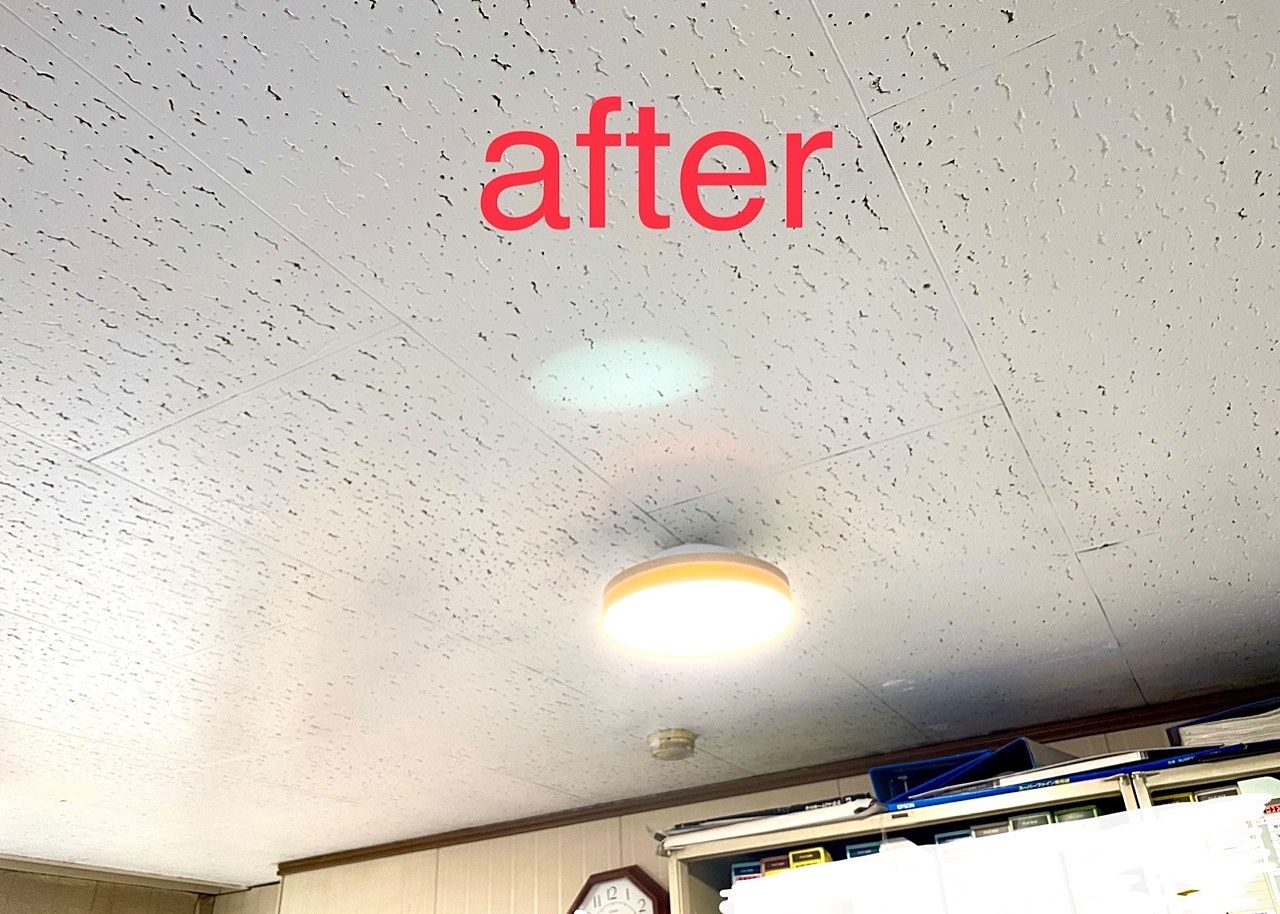 塗装初心者がオフィスの天井ジプトーンを塗ってみました